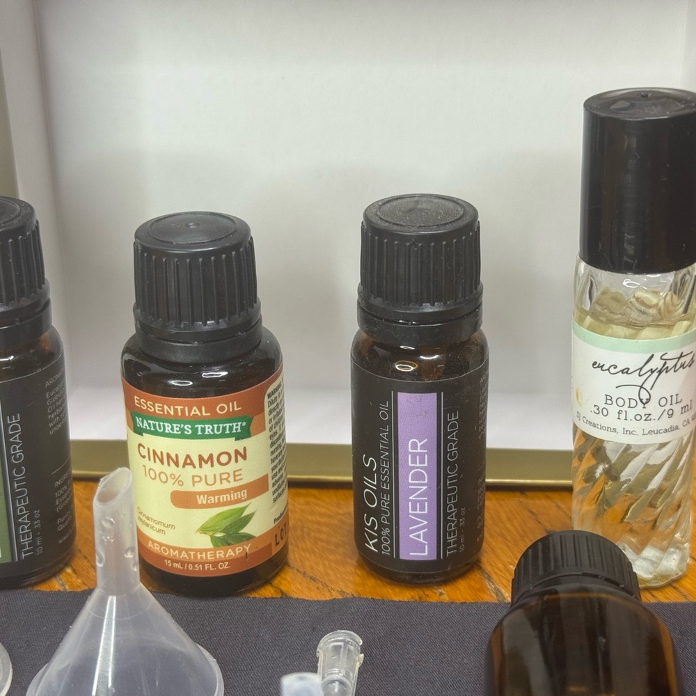Essential Oil Set with Droppers Oil Assortment, Bottle, Funnels